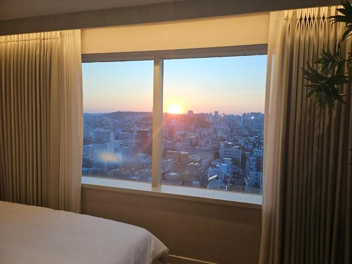 Apartment Hongdae Cozy Space13, Near Hongdae Station, City View, Pleasant And Cozy, Stylish House Seoul South Korea